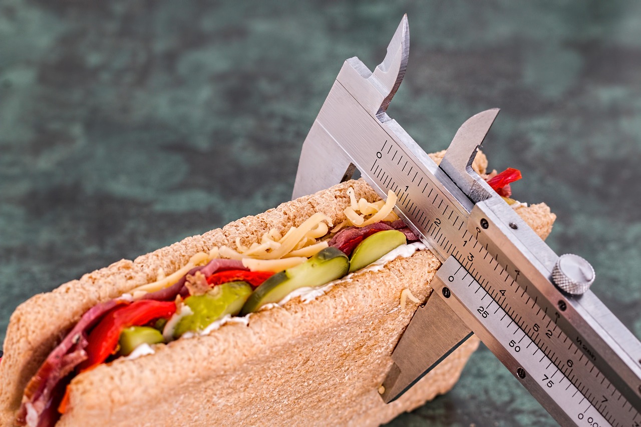Abnehmen ohne Diät: wie man nachhaltig und gesund Gewicht verliert